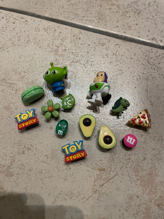 Figurines Toy Story pin's pour chaussures - photo numéro 2
