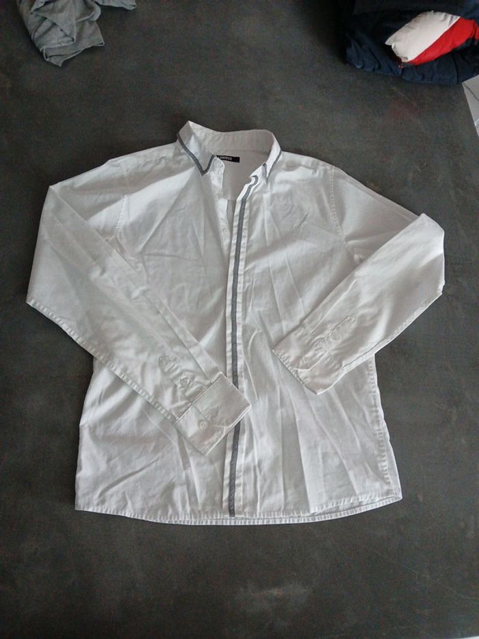 Chemise