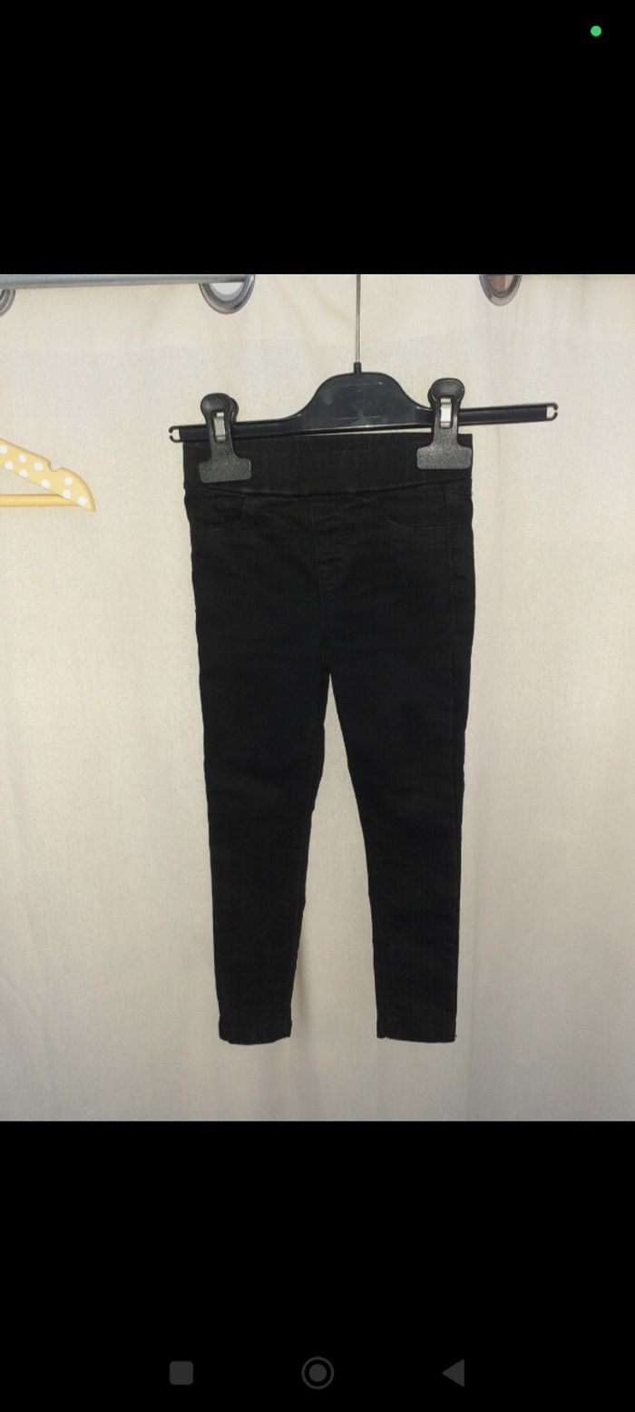 Pantalon noir Kiabi 3 ans
