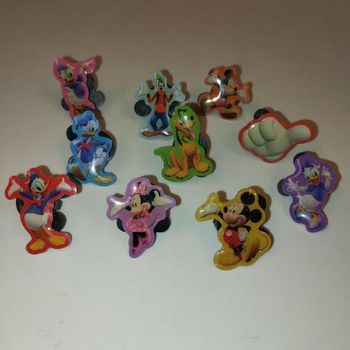 MICKEY MOUSE - Lot 10 Pin's Disney Mickey & Friends Edition Carrefour 2010 - Lot n°18 (OCCASION)