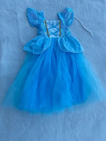 Très belle robe cendrillon princesse déguisement neuf 130