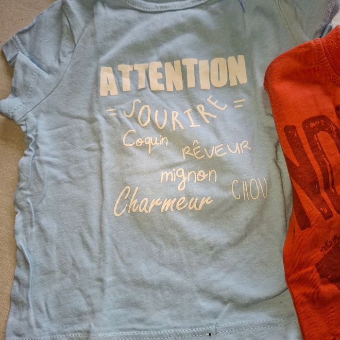 Lot #19 -  9 Tee shirts manches courtes 6mois 
9 Tee shirts dont 1 marcel - photo numéro 5