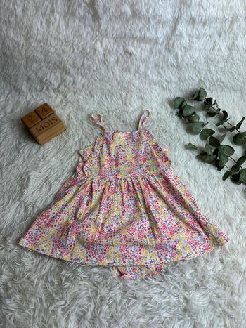 Robe fleurie Kiabi taille 24 mois