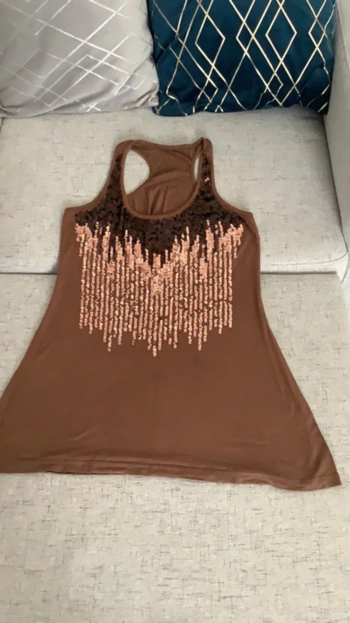 Haut marron à strass