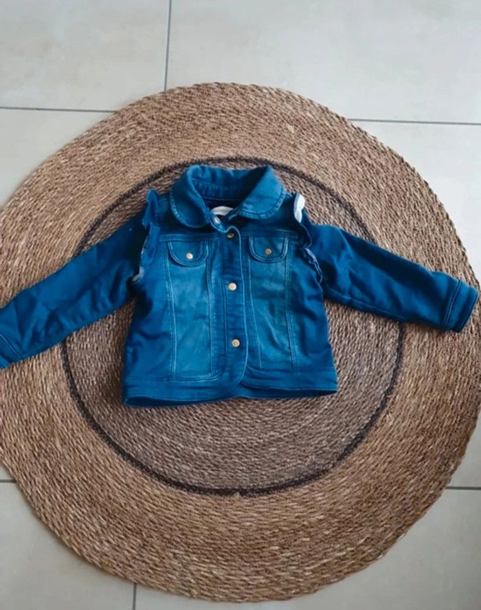 Jolie veste en jean mi-saison avec broderies au dos Orchestra taille 23 mois