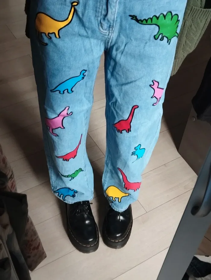 Jeans bleu a motif