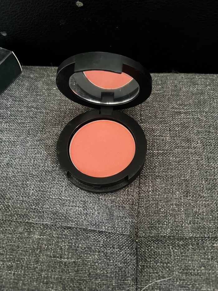 Maquillage younique - photo numéro 2