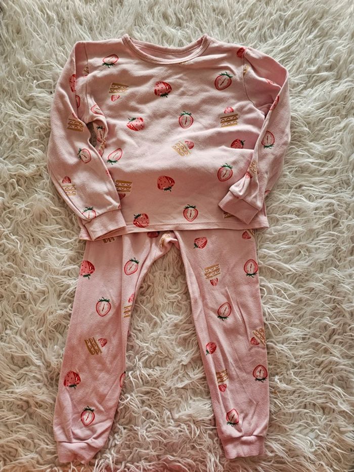 Pyjama taille 5 ans - photo numéro 2