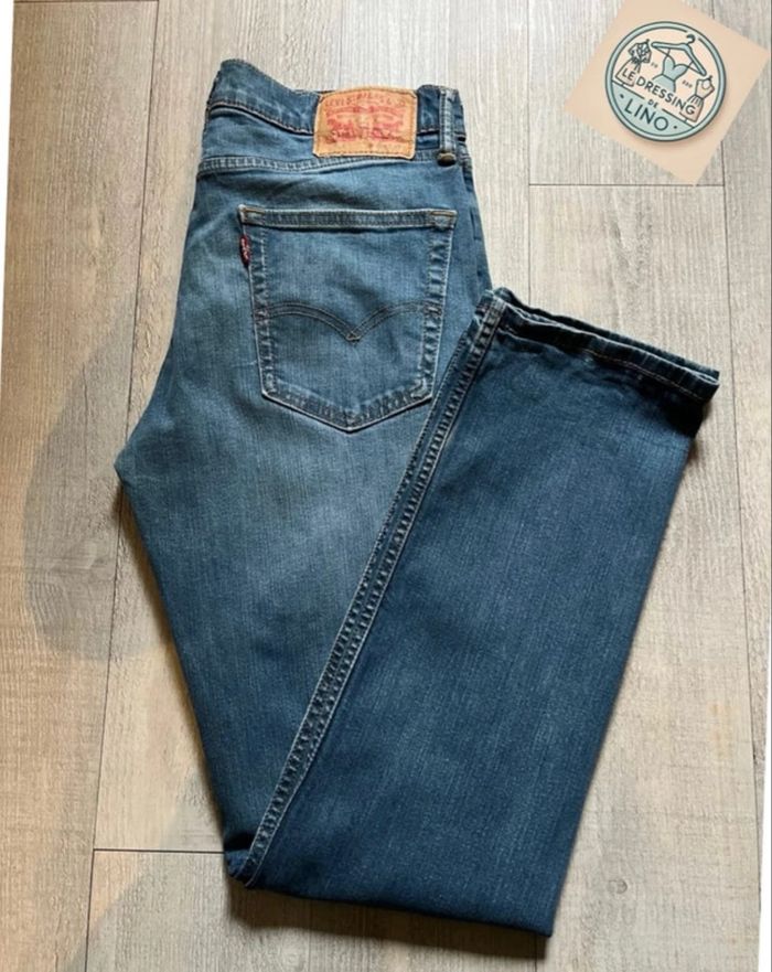 Jean Levi’s 514 W32 L32 coupe droite – très bon état