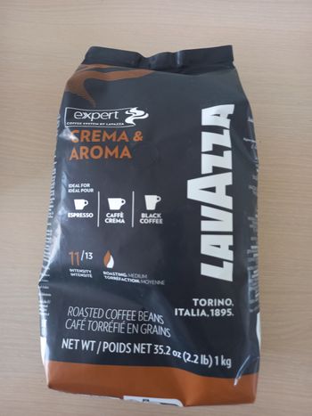 Vend paquet en grain neuve lavazza 1 kg 