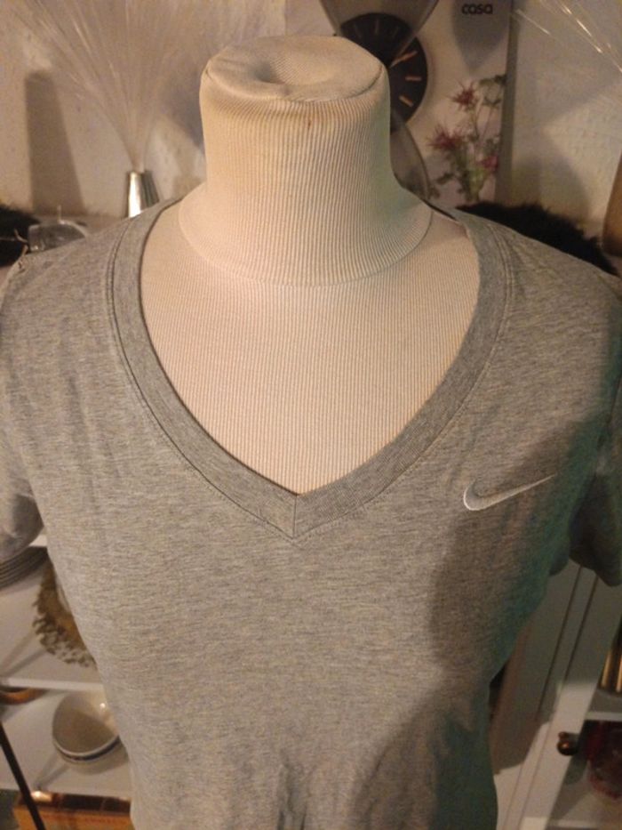T shirt femme taille M Nike sport - photo numéro 3