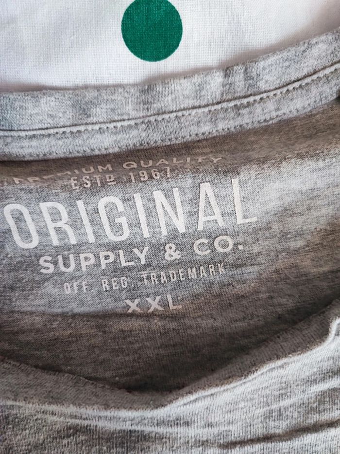 Tee shirt gris - photo numéro 3