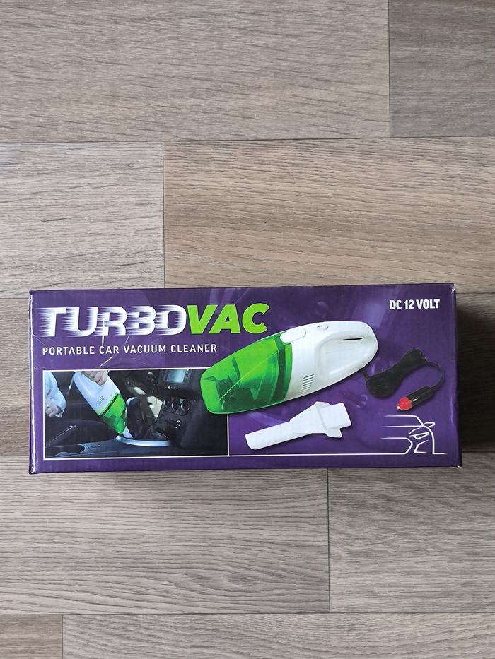Aspirateur de voiture