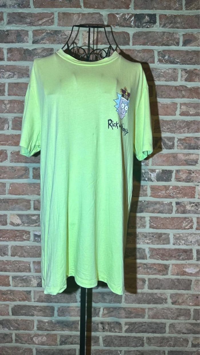 T-shirt vert Rick et Morty x Bershka Taille M / 38 - photo numéro 2