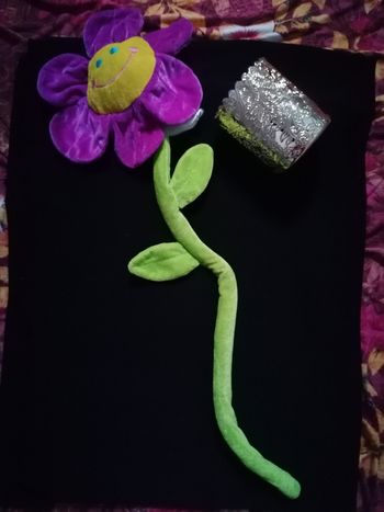 Peluche fleur violette