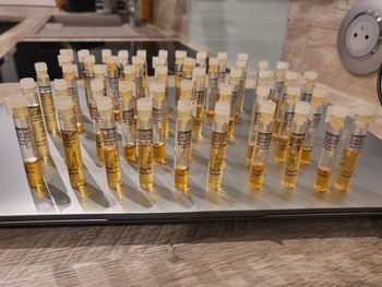 Lot de 50 échantillons initiation molyneux paris eau de parfum 2ml