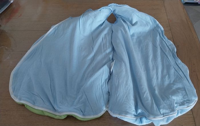 Ensemble literie bébé en très bon état - photo numéro 4