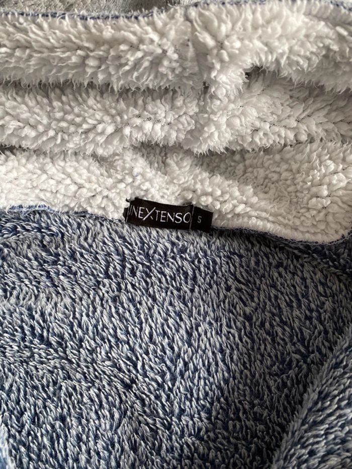 Robe de chambre grise avec étoiles - taille 5 ans - photo numéro 3