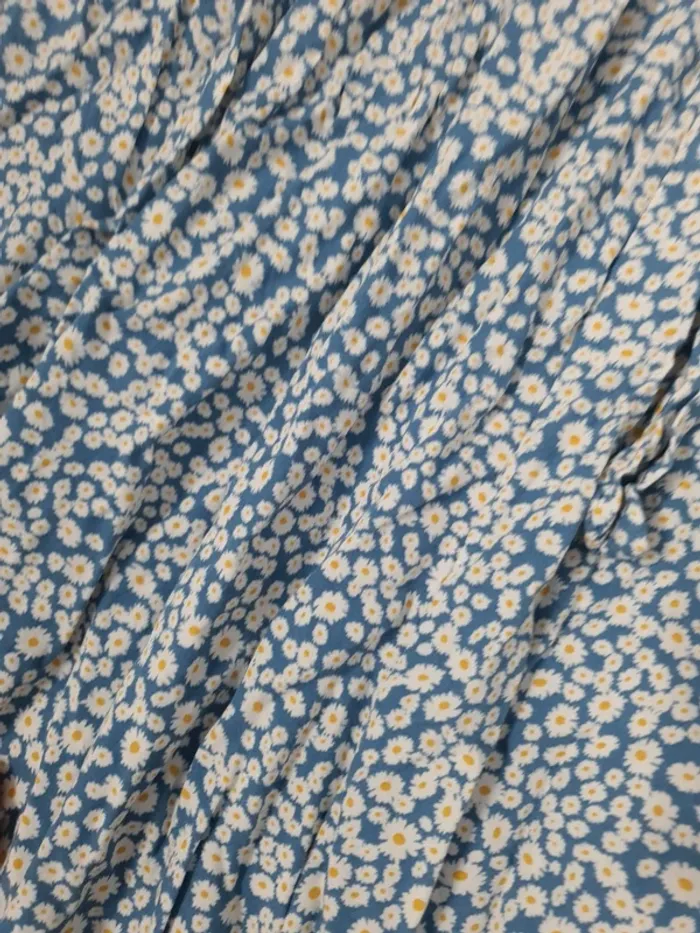 Jupe bleu à Marguerite - photo numéro 3