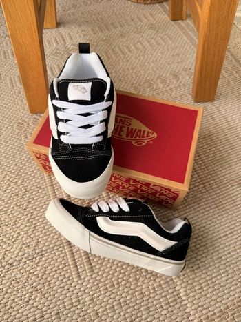 Vans Knu Skool black and White - Taille 36.5