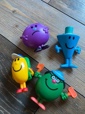 Lot de 4 figurines monsieur madame