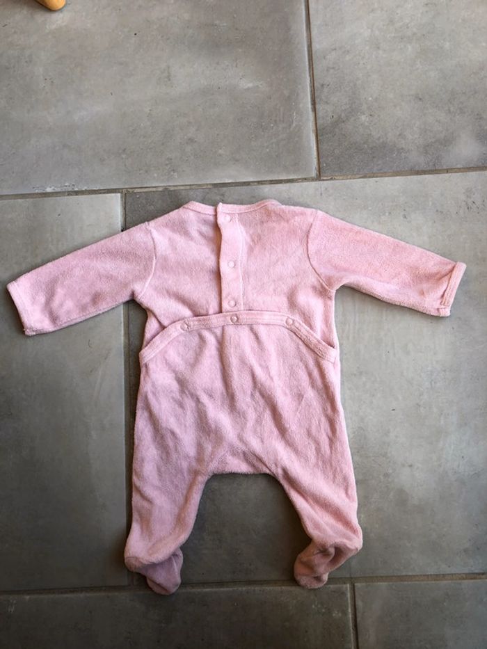 Pyjama une pièce bébé fille Kiabi 1 mois - photo numéro 5
