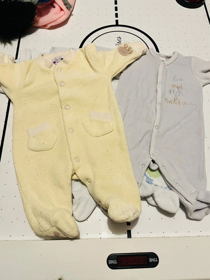 Lot de pyjamas bébé