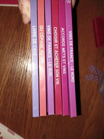 Lot de 6 livres sur le vin