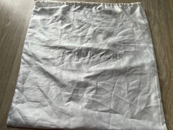 Housse blanche Michael kors authentique pour sac à main neuf
