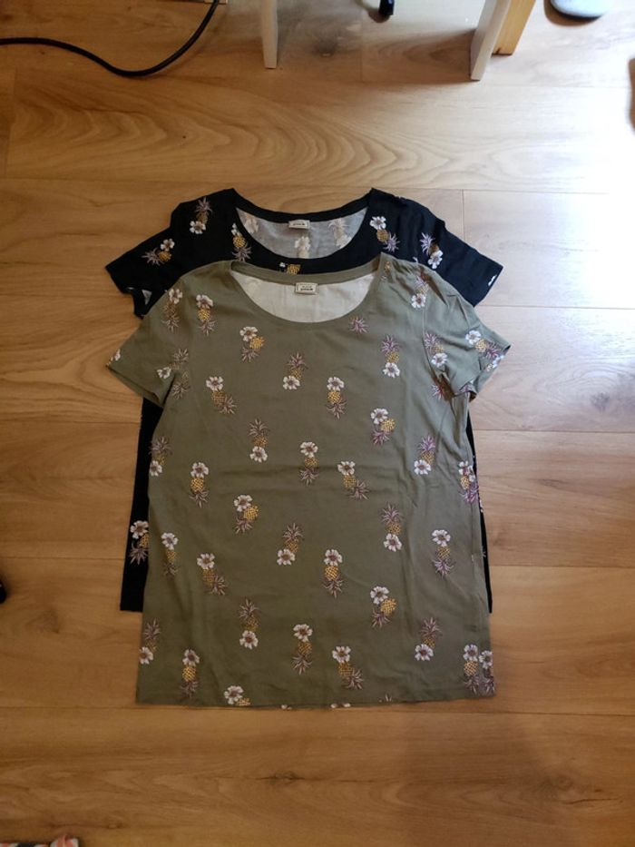 Lot de 2 t-shirt taille M pimikie