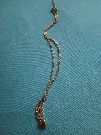 Collier lune dorée neuve