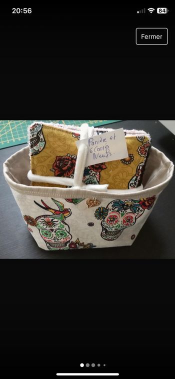 Jolie panière en tissu semi rigide neuve et  carré coton  éponge pour démaquillage neuf
