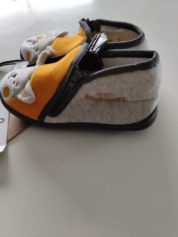 Chaussons taille 27 - photo numéro 2