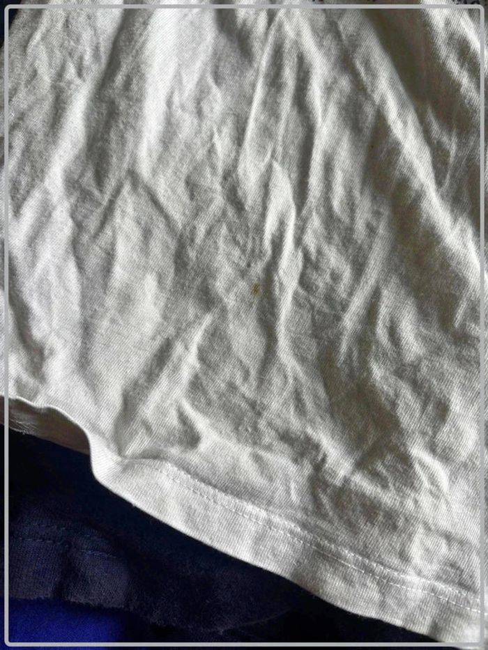 Lot 8ans garçon avec défaut (tache ou petit trou) - photo numéro 6