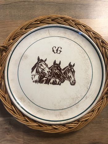 Plat de service vintage chevaux faïence de Gien Nordez et Cie Cherbourg