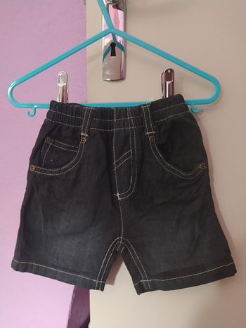 Short / bermuda Taille 9 mois