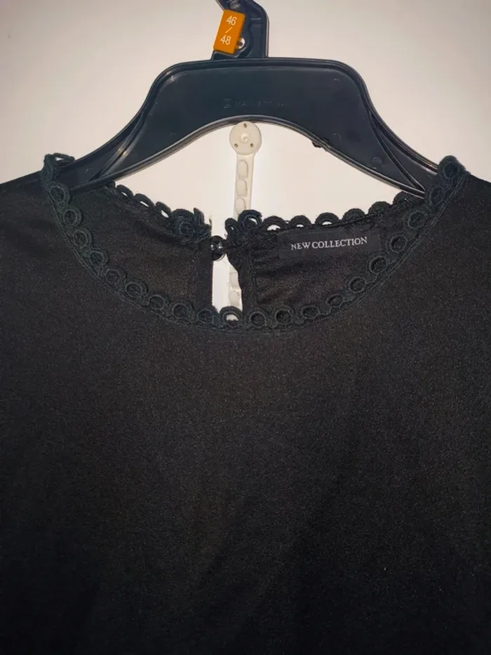 Blouse made in Italy taille 38 excellent état taille unique - photo numéro 3