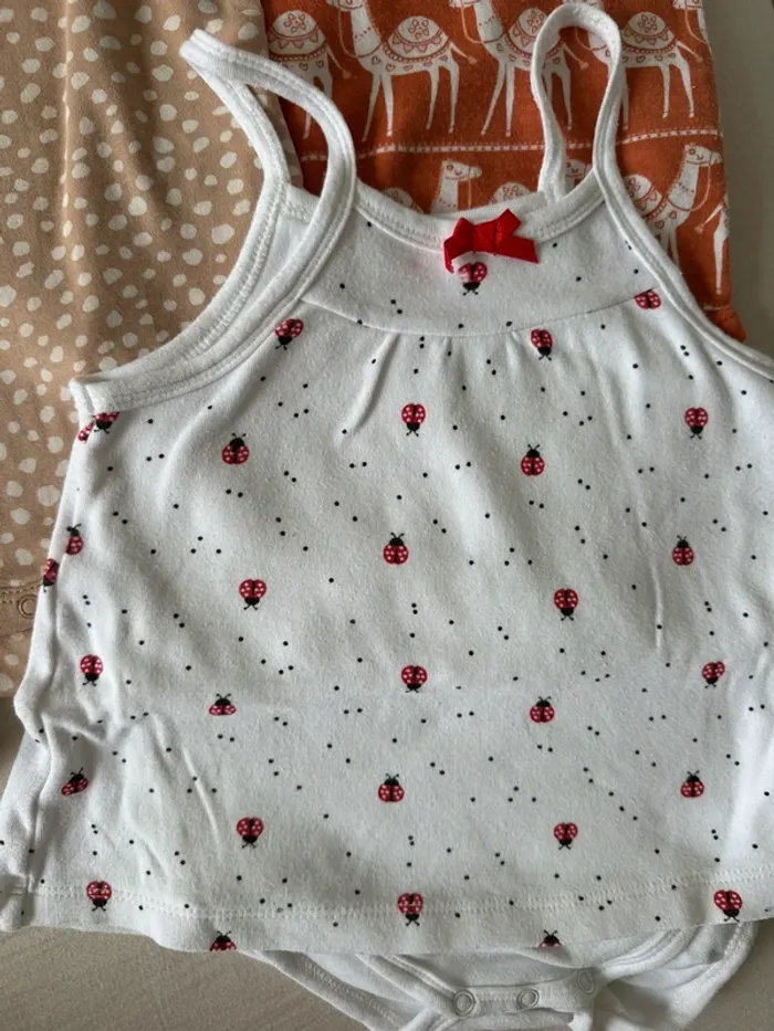 Lot de 8 bodies - photo numéro 4