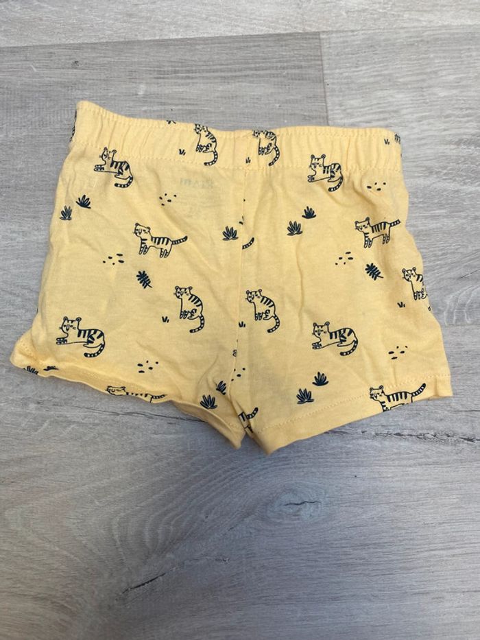 Short jaune tigre - photo numéro 2