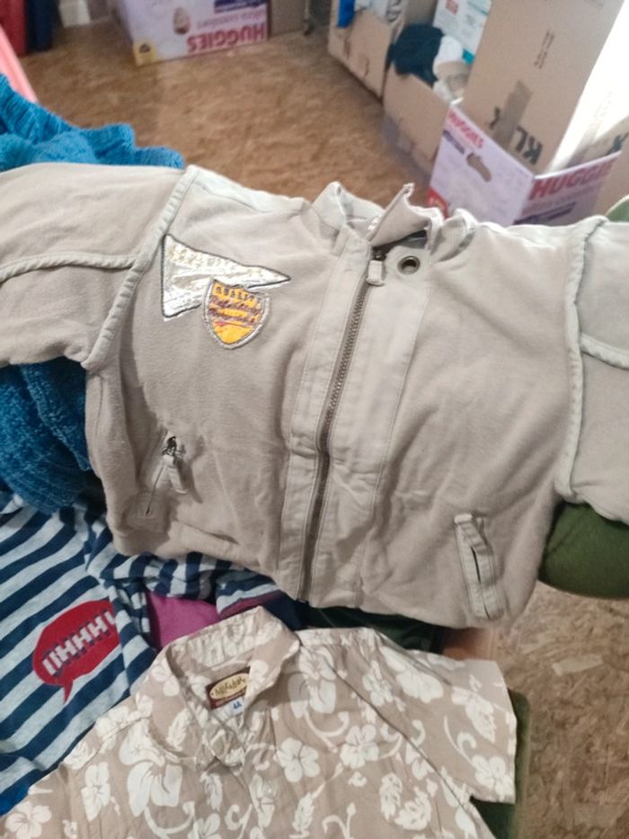 Lot vêtements garçon taille 4 ans - photo numéro 7