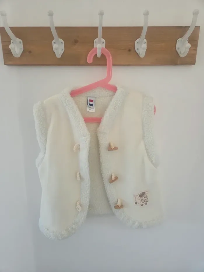 Veste sans manches 4ans