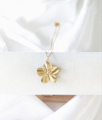 Collier fleur