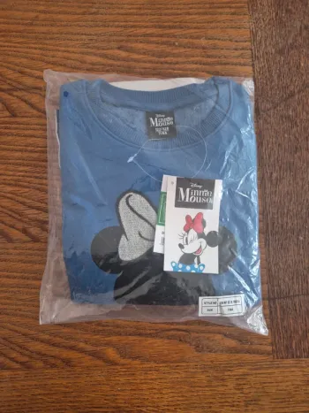 Pull minnie 8 ans