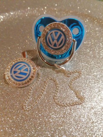 Tétine Volkswagen bleu