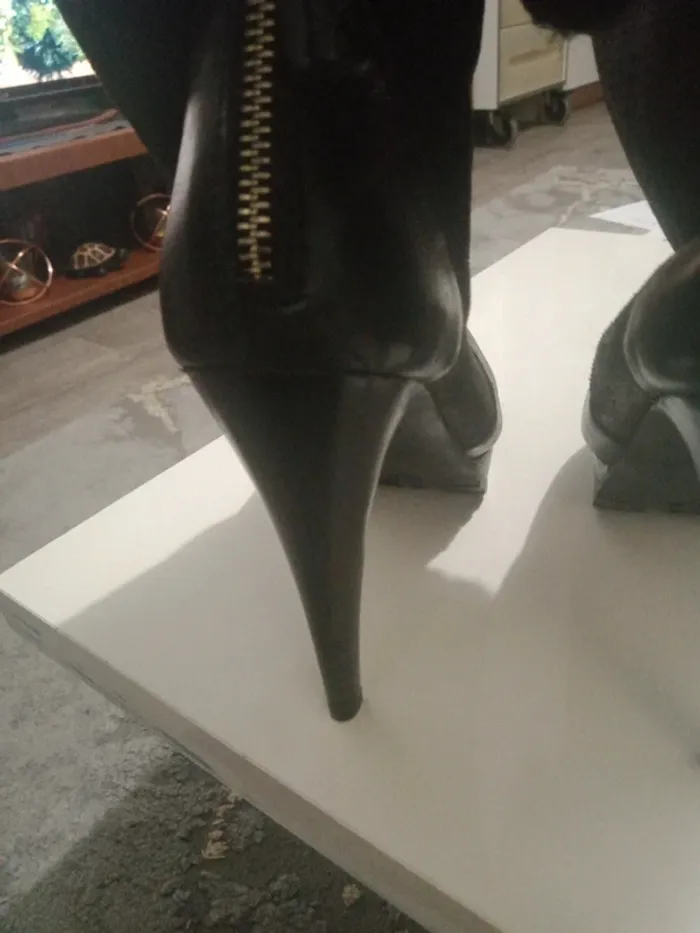 Paire de bottines fourrées - photo numéro 6
