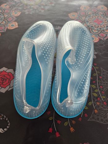 Chaussures Aquatiques piscine plage taille 37/38  neuve