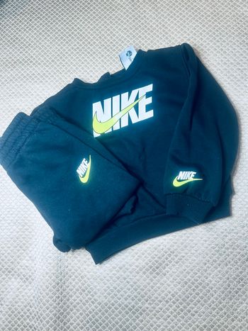 Ensemble Nike