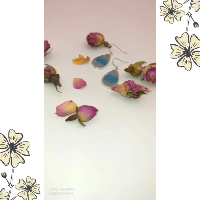 Boucles d' oreilles bleues - photo numéro 6