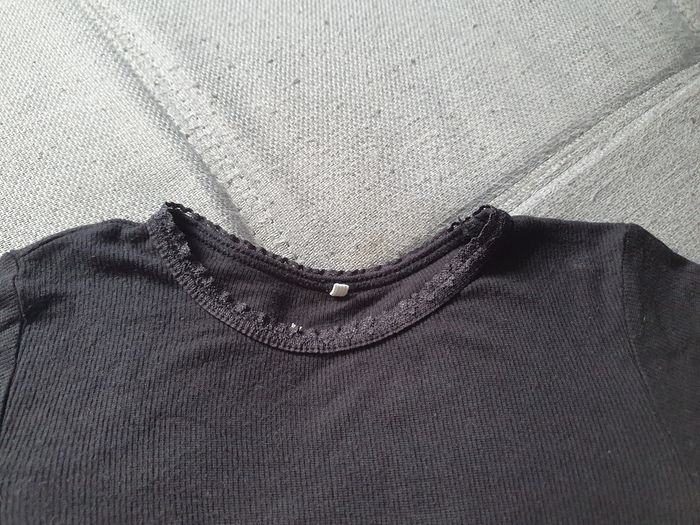 Tshirt noir 5-6 ans - photo numéro 3