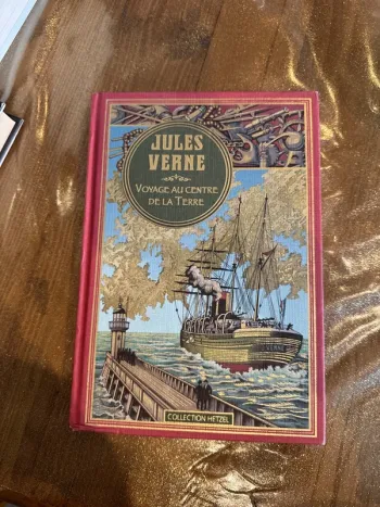 Livre Jules Verne, Voyage au centre de la terre